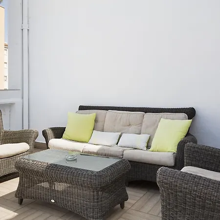 Nyaraló Centre Beach House